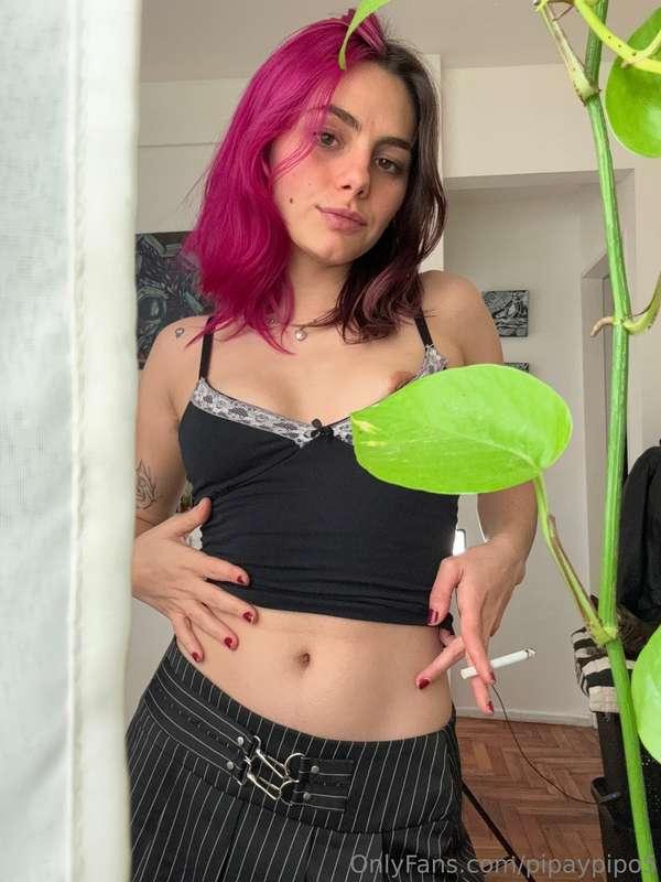 Say hiii in dms 💝🦋🎀