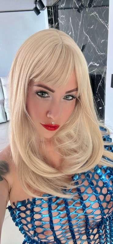 Would you like to play with mommy? 🔥😈😈😈