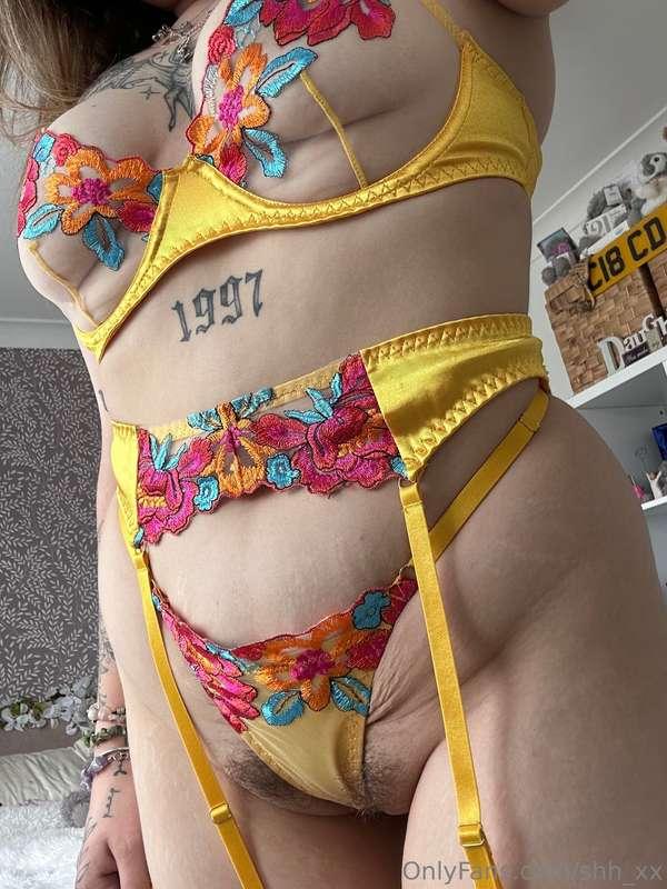 Front or back? 🍒🍑