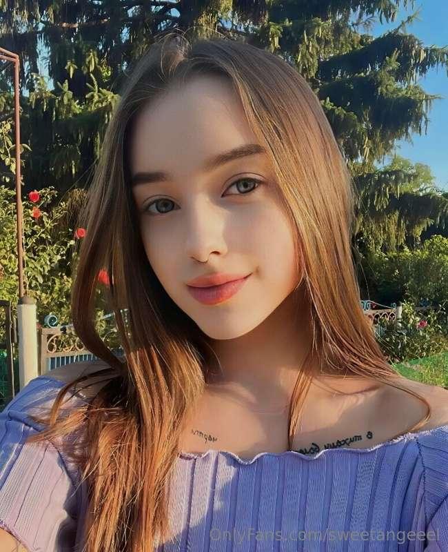 💙 𝗙𝗥𝗘𝗘 𝗢𝗡𝗟𝗬 𝗡𝗢𝗪 💙A naughty girl @florentinarivera wants to p..