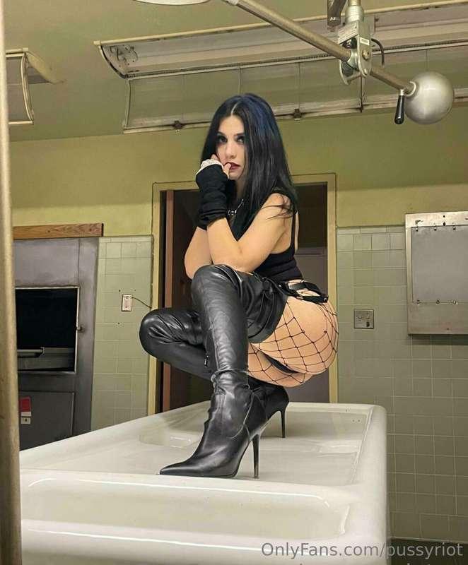 i’m going to be strict with you. be careful 🖤