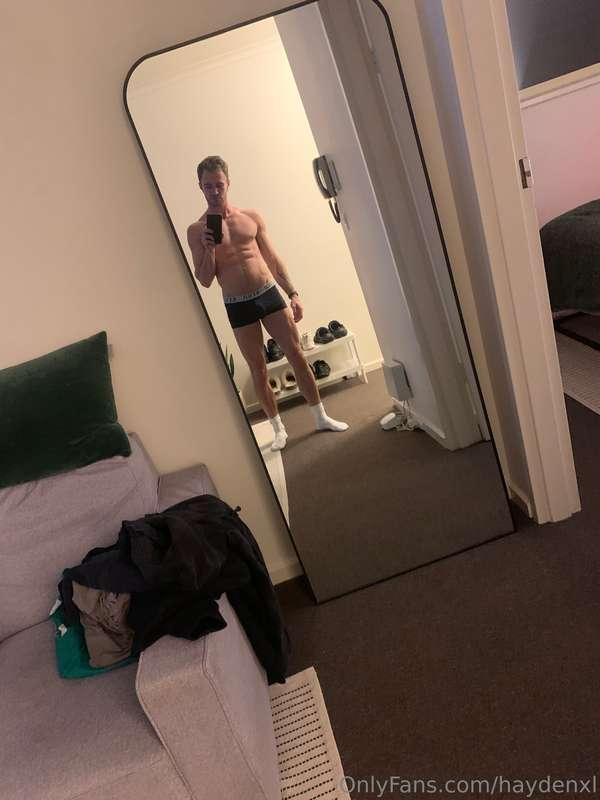 Definitely have a thing for mirror pics at the moment, they ..