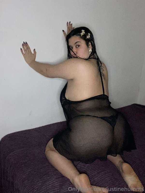 J'ai envie qu'on me prenne fort contre le mur !  Tu ne voudr..