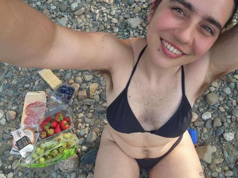 I brought a mini charcuterie spread and had a lovely picnic ..