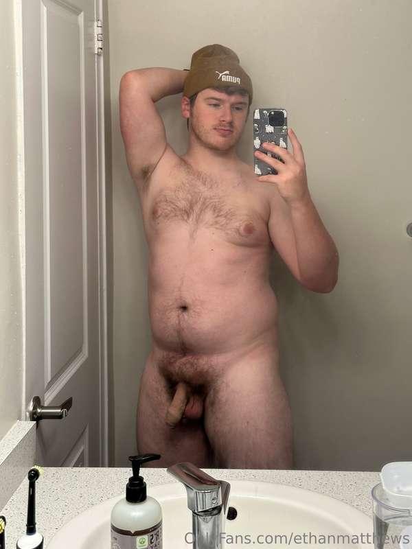 let’s make out in the steamy shower 🤤😘🥵