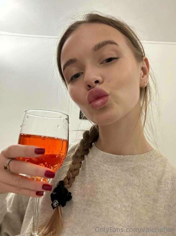 Revitalizing myself with aperol ✌🏻😝 Sometimes there are days..