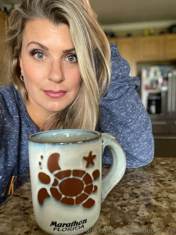 Hey sexy!! Happy Thursday love 💕