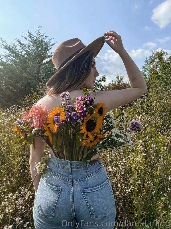 I’m wild (flower) 💐