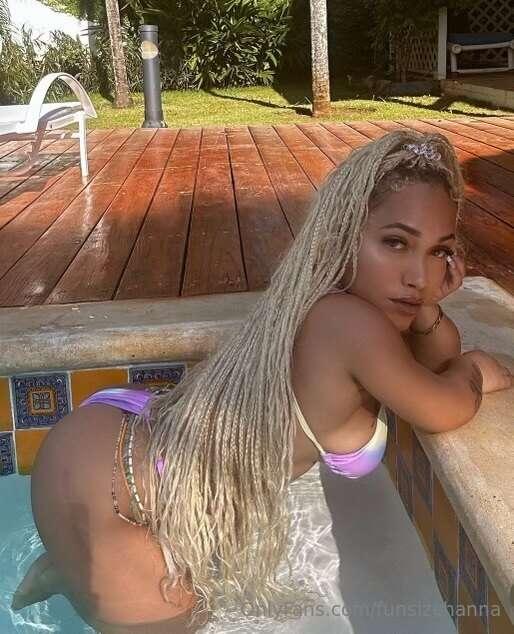 👼