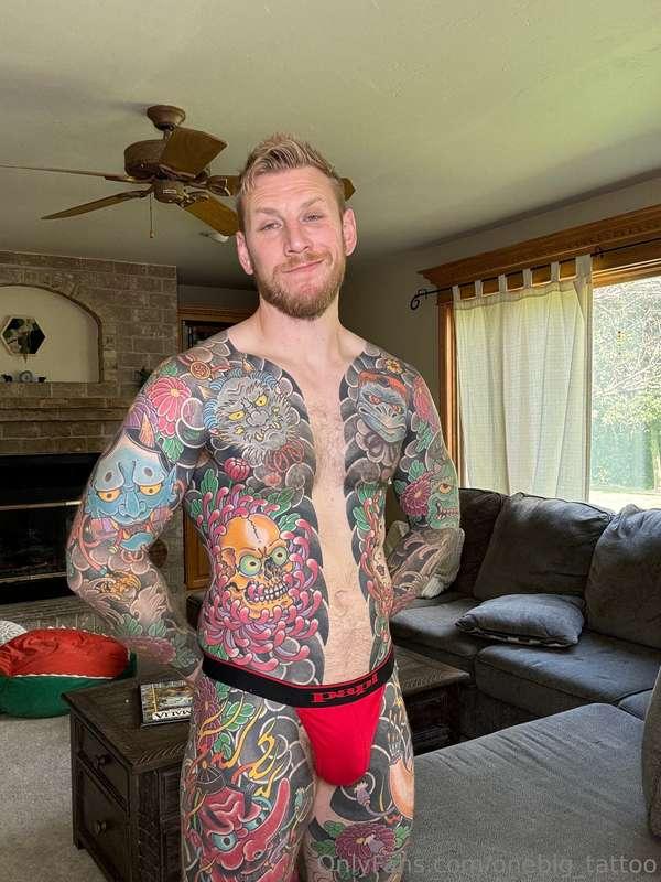 Somebody got me a set of these thongs…. Finally, a pouch big..