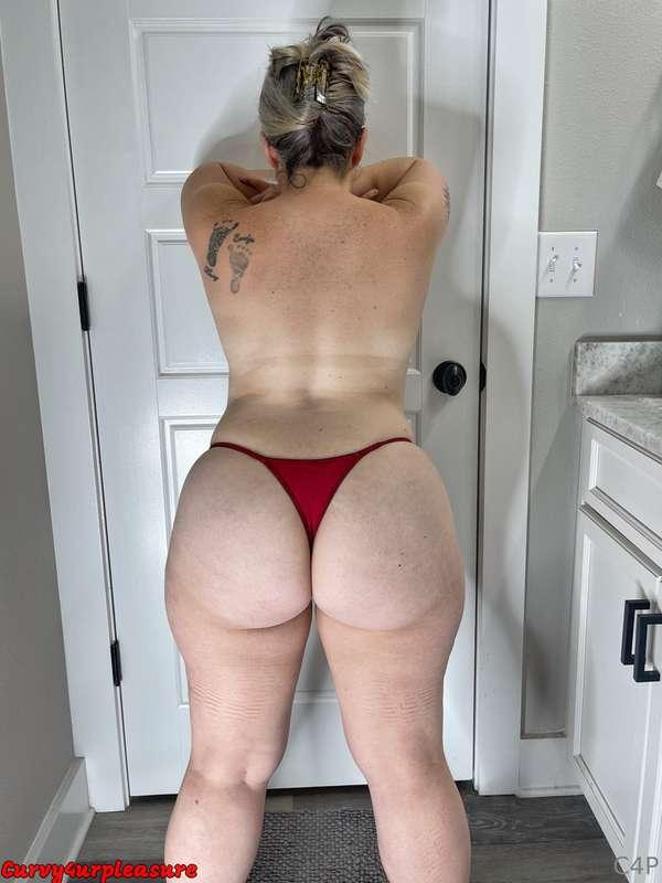 Well? Is my ass phat and frame little?