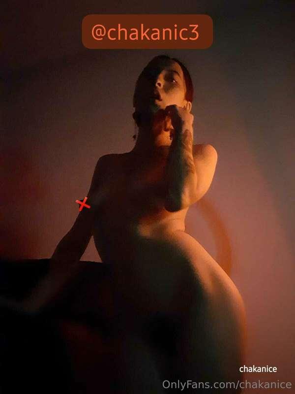 Grabé un set para @chakanic3 bailando delicioso 👹🖤💋👹🖤💋las fo..