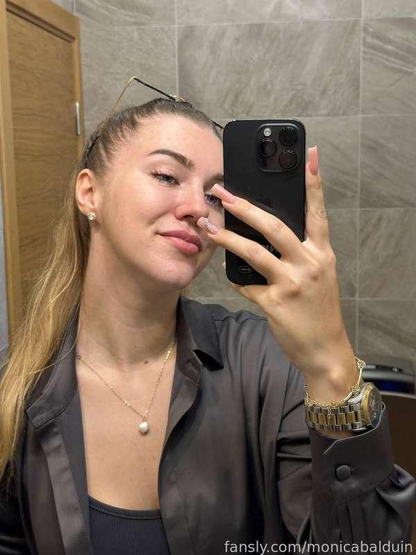 monicabalduin image #0