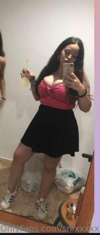 Old pic,..𝙲𝚞𝚝𝚎?