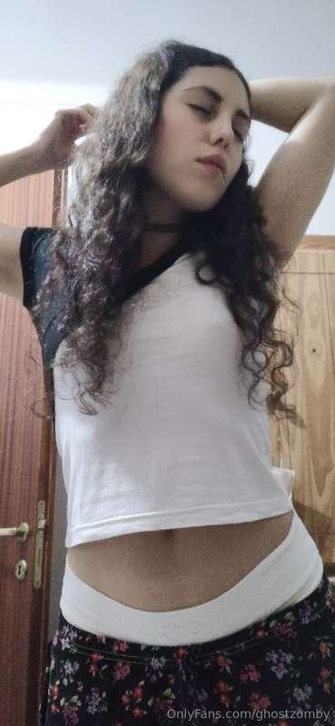 I know that you like me, kiss me with your eyes closed 🎵See ..