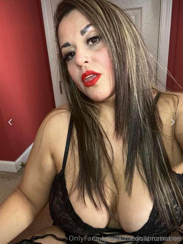 Hello This is Salma Please cum inside and enjoy a good selec..