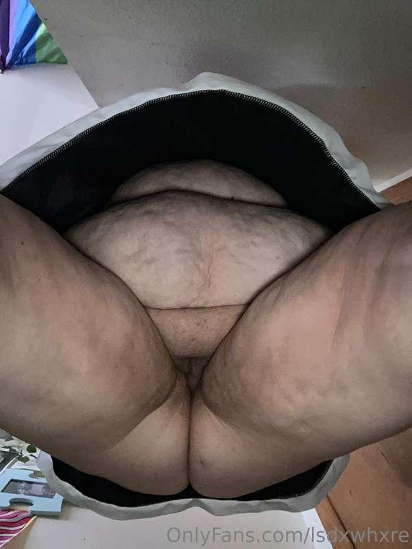 are you looking up my skirt 👀