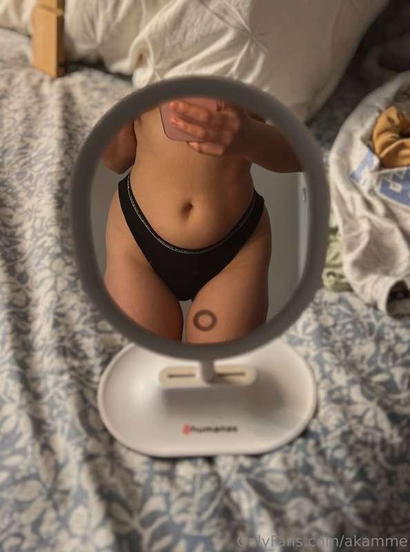 Got nothing to do today... drop me a message💋