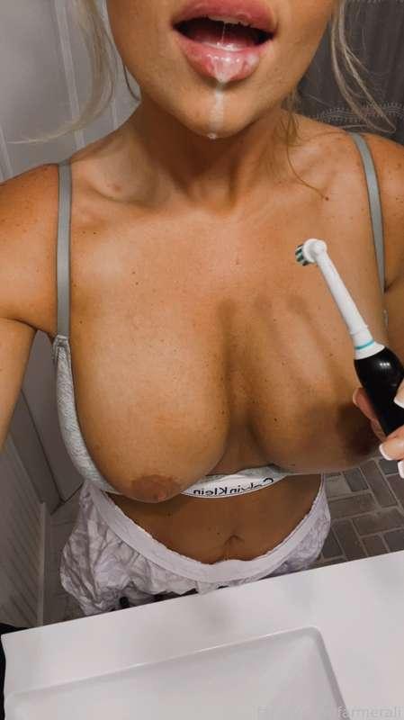 Don’t forget to brush your teeth 🪥😘