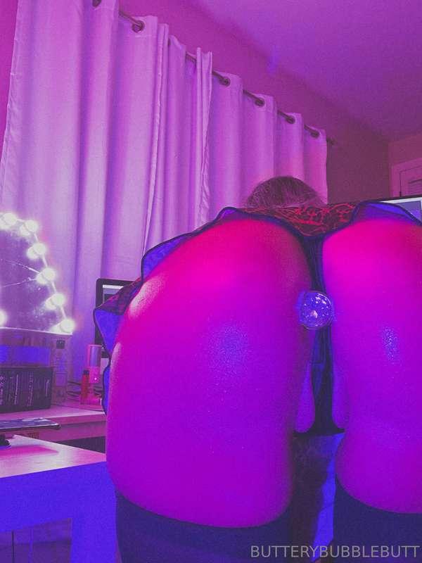 my favorite is when you eat the booty like groceries 