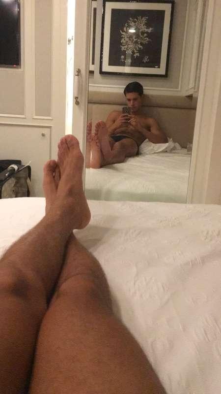 How much do you like my feet?👣