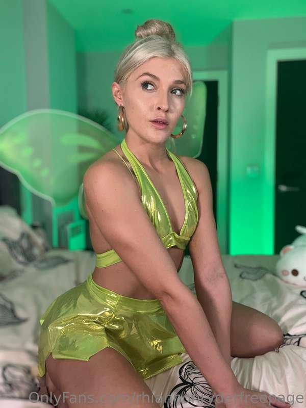 tinker bell :P wants to tickle your bell :P