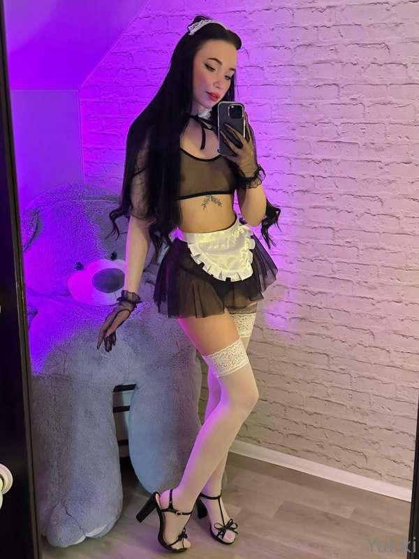 The maid has become very naughty 😈
Lemme clean something in ..