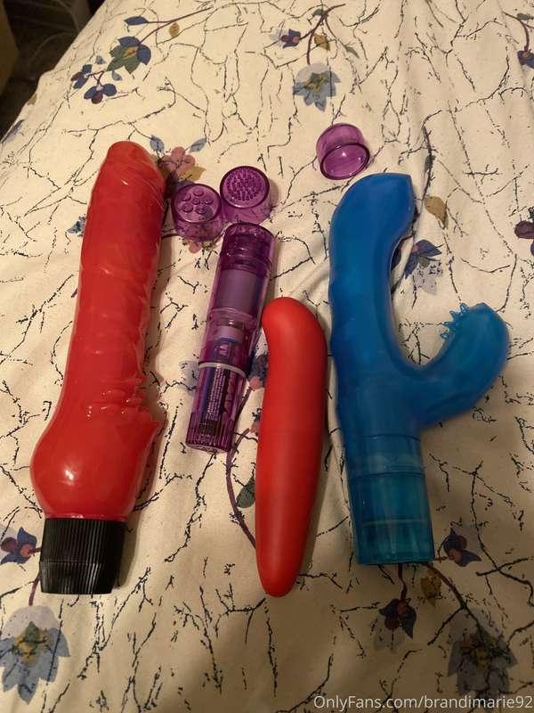 Guess who got more toysssss!!!! So excited!! 😘😘