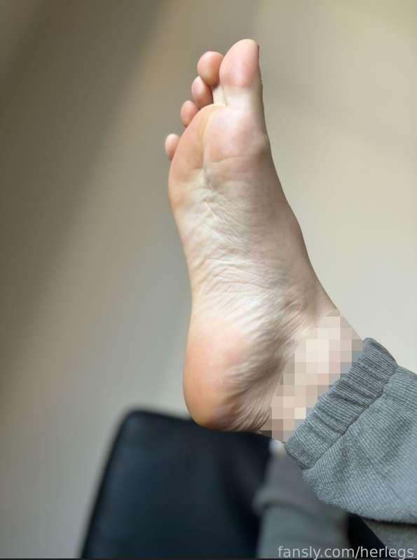 herlegs image #3