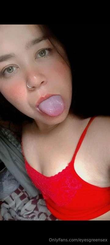 @Eyesgreensexhi babe are you looking for a girlfriend?❤️💋💖🇦🇷..