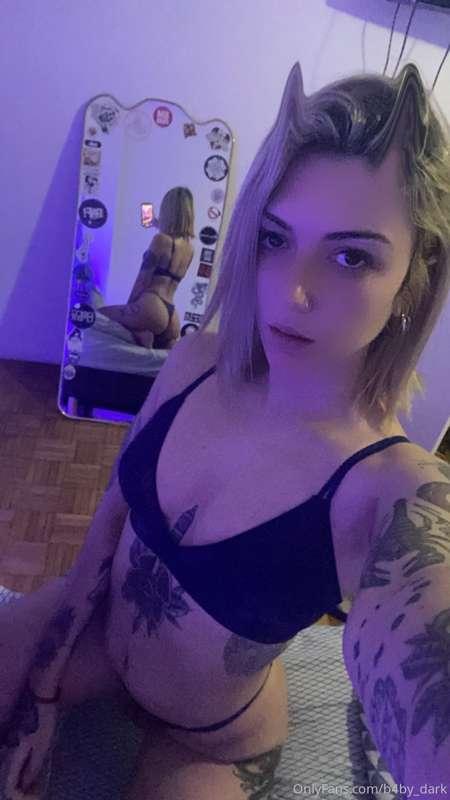 😈