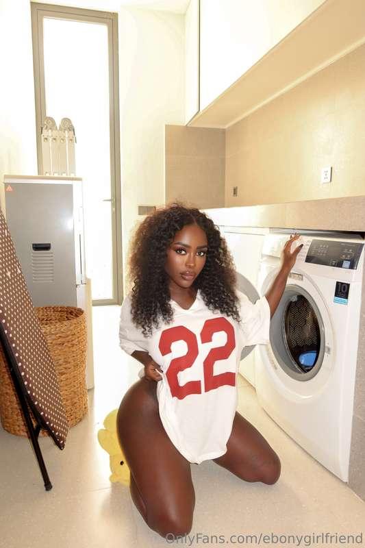 Can I do your laundry babe 🧺?
