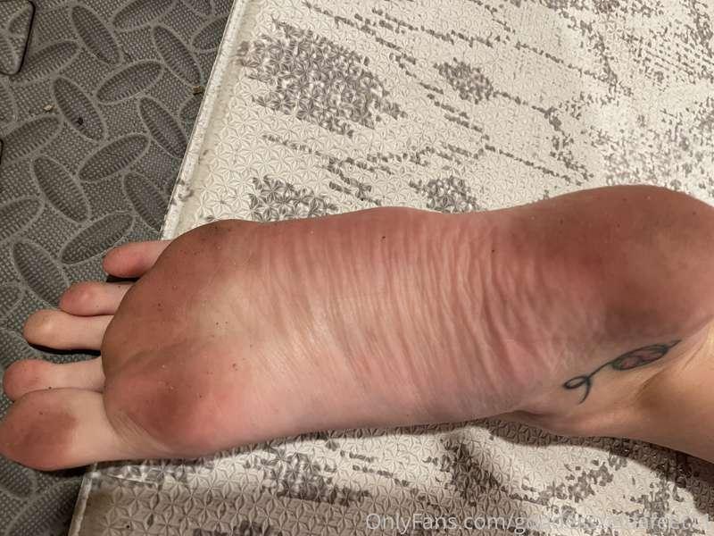 New pedicure, trying to flex a bit before bed!