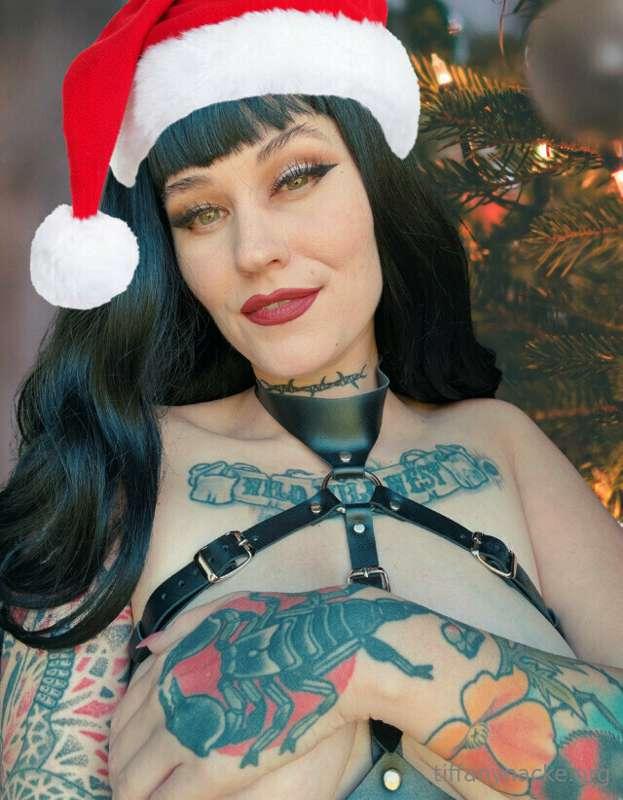 who wants a Holiday Spin-Wheel?