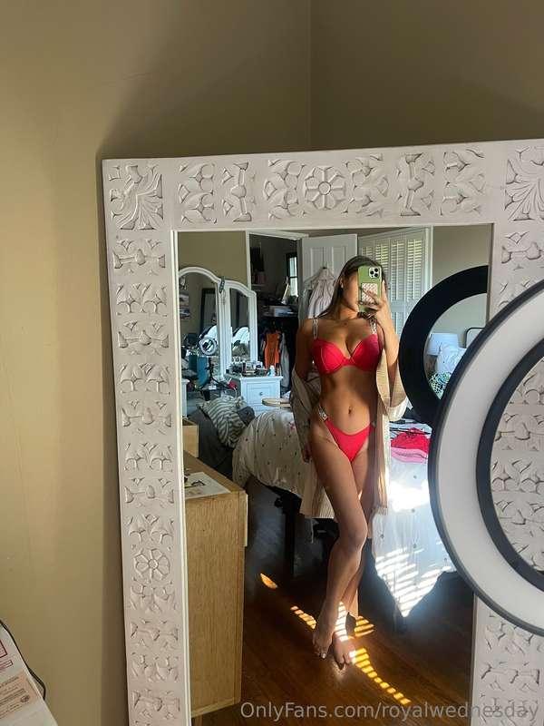 Feeling confident and empowered in my favorite bikini🔥