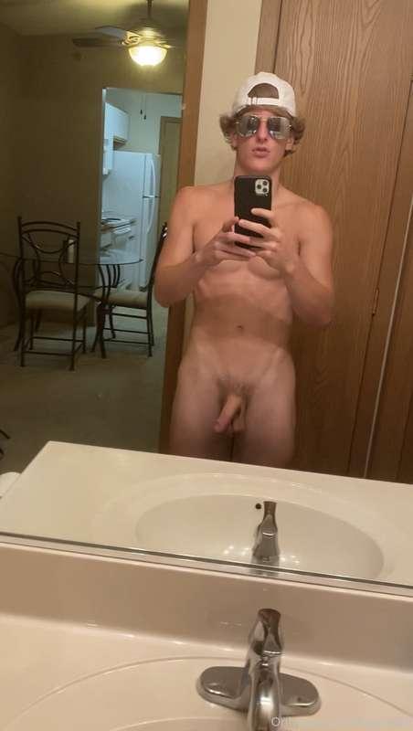 Good Morning 🍆Have an awesome day ☀️