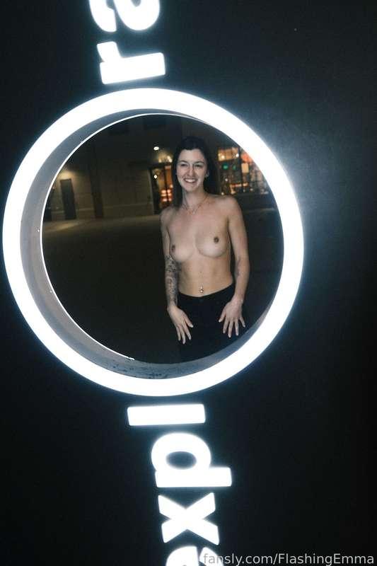 flashingemma image #4