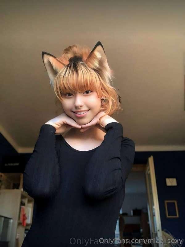 @beatrixmay just turned 18 and her page is already filled wi..