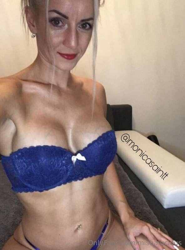 ## 😈✨ @MONICAsaintt ✨😈 is the hot milf everyone wants to fuc..