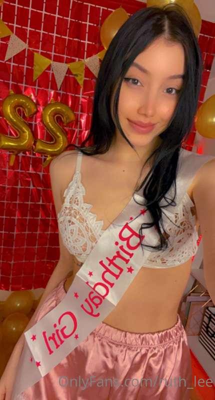 wish me a happy birthday ❤️🎈🎁