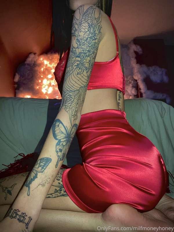milfmoneyhoney image #0