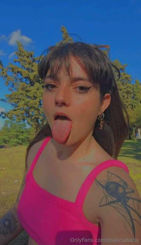 Would you spoil me with fuck if i was your girl? 🥰