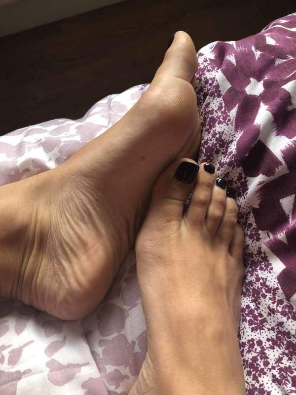 IN LIVE WITH MY NEW NAIL COLOUR ❤️😍