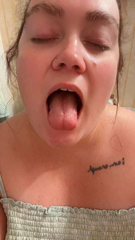 Your POV: I’m waiting for your tasty cum! 👅💦