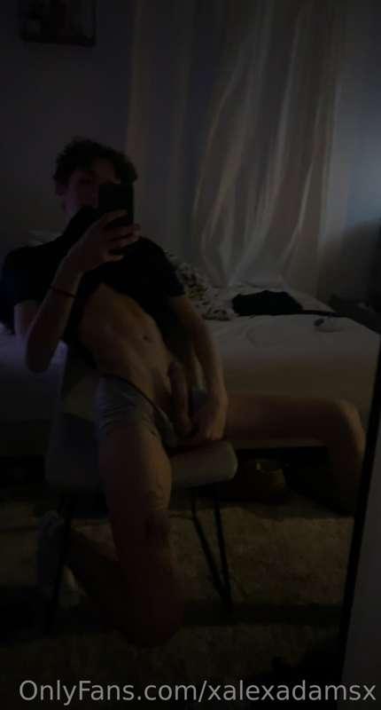 xalexadamsx image #0