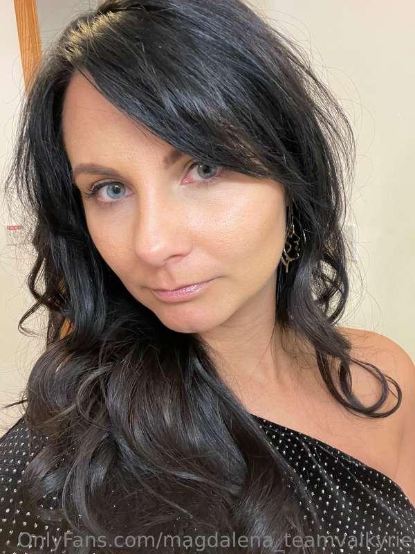 Feeling cute, might delete later 👸🏻