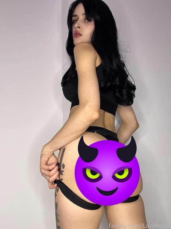lorimoon image #1