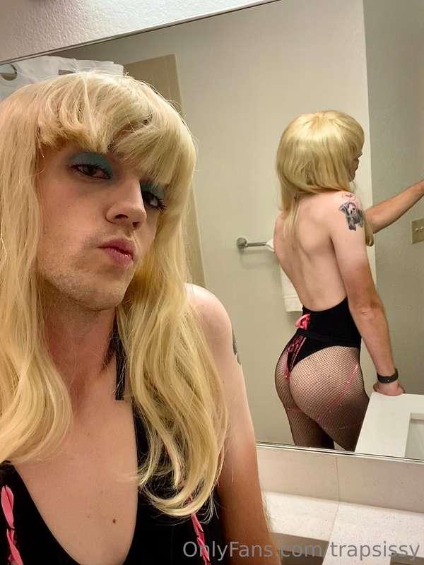 femdreamii image #0