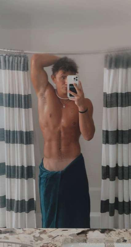 sorry i haven’t been active recently i’ve been busy! come ta..