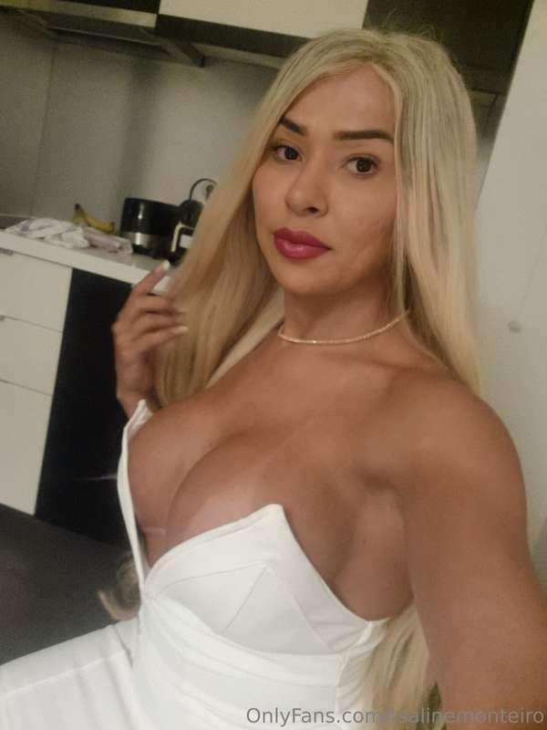 Here´s your favorite girl cock🥰🥰